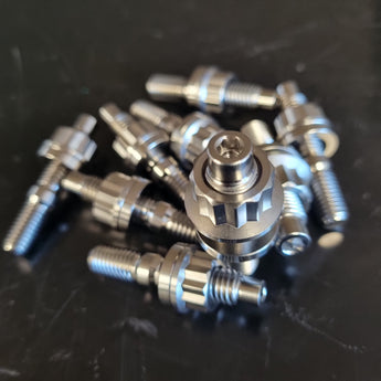 MITSUBISHI 4G63 EVO 1-9 TITANIUM EXHAUST MANIFOLD STUD KIT PILE