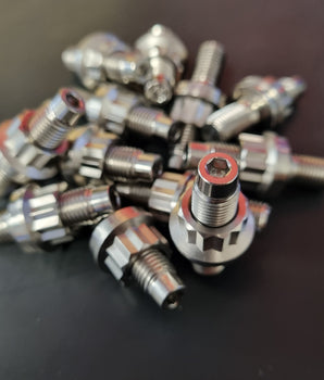 NISSAN RB25 TITANIUM EXHAUST MANIFOLD STUD KIT PILE